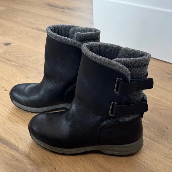 Black Ankle Boots for Women - Picture 6 of 8